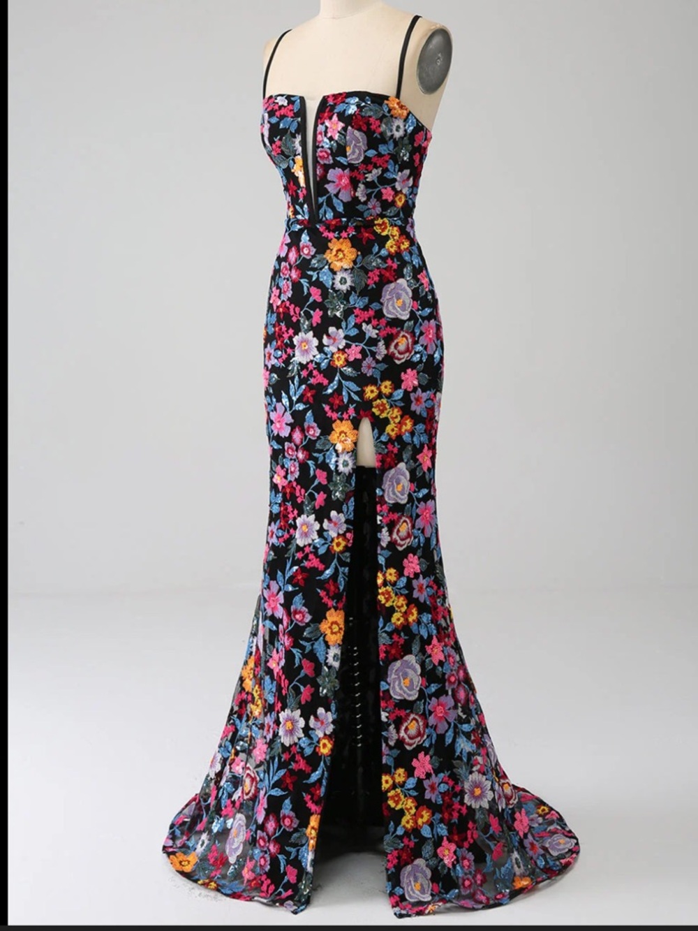 Floral Embroidered Black Evening Gown/prom dress
